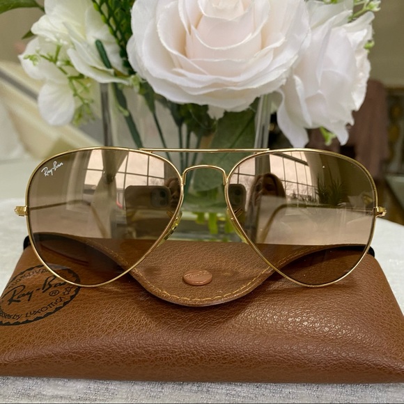 Ray-Ban Accessories - Authentic RAY BAN AVIATOR Sunglasses LIGHT BROWN GOLD Frame RB3025 . Used.